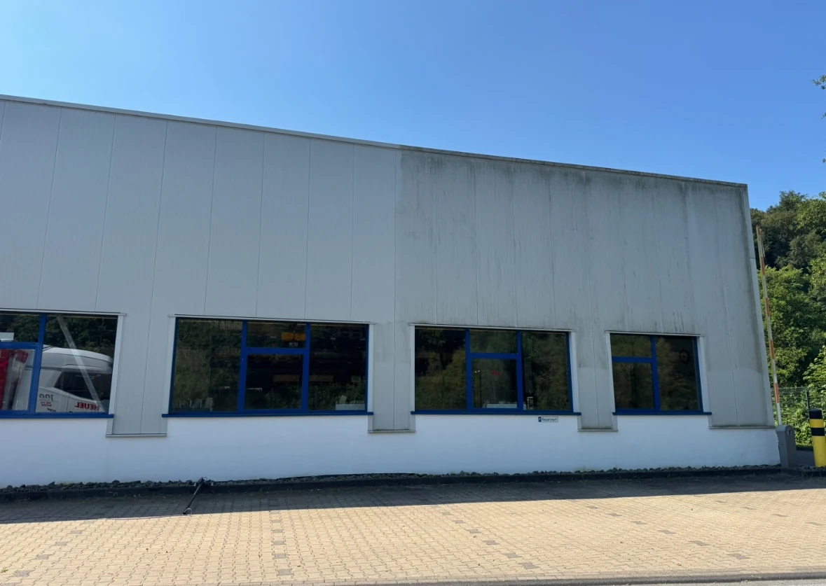 Fassadenreinigung in Essen – materialgerecht statt nach Schema F.